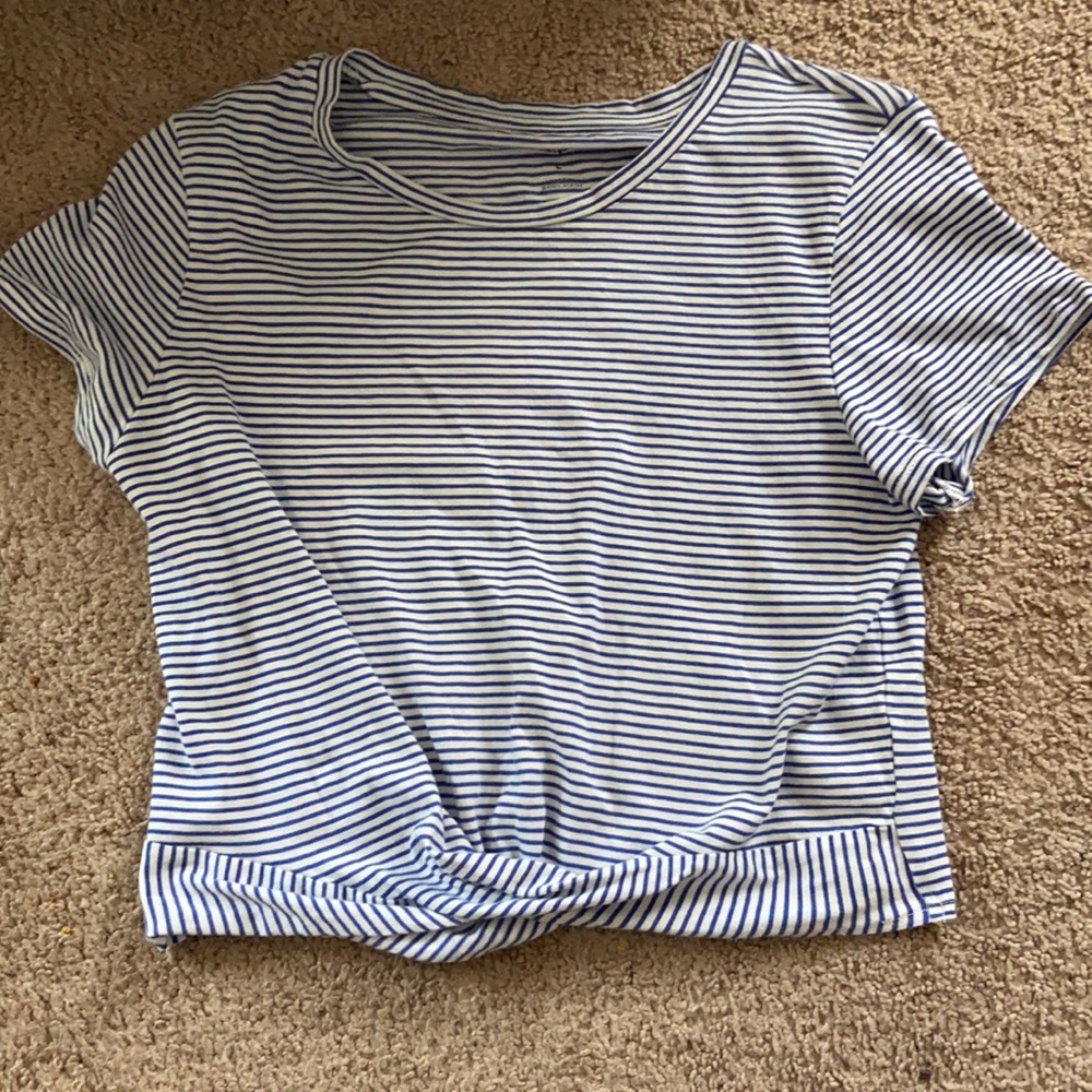 Women’s blue crop top